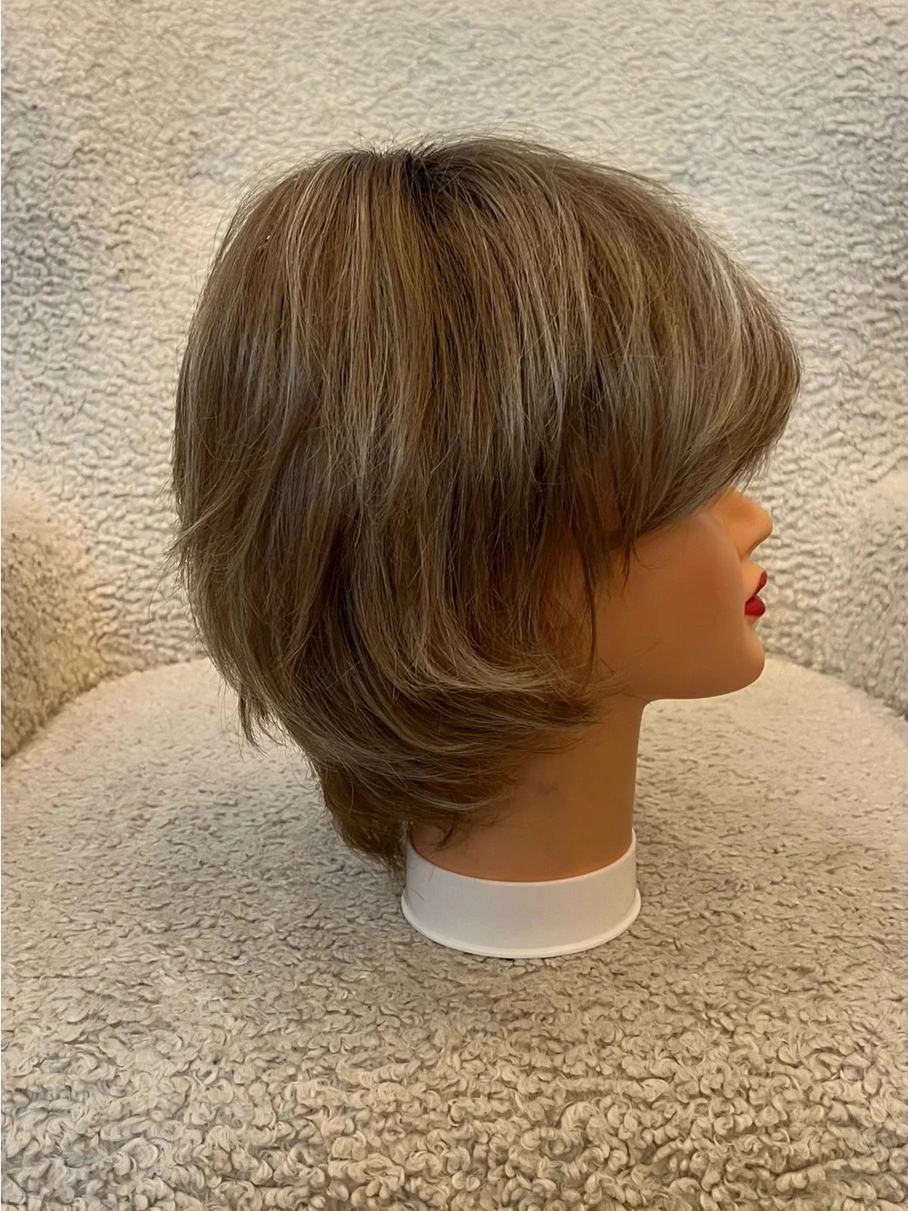 Noriko honey blonde